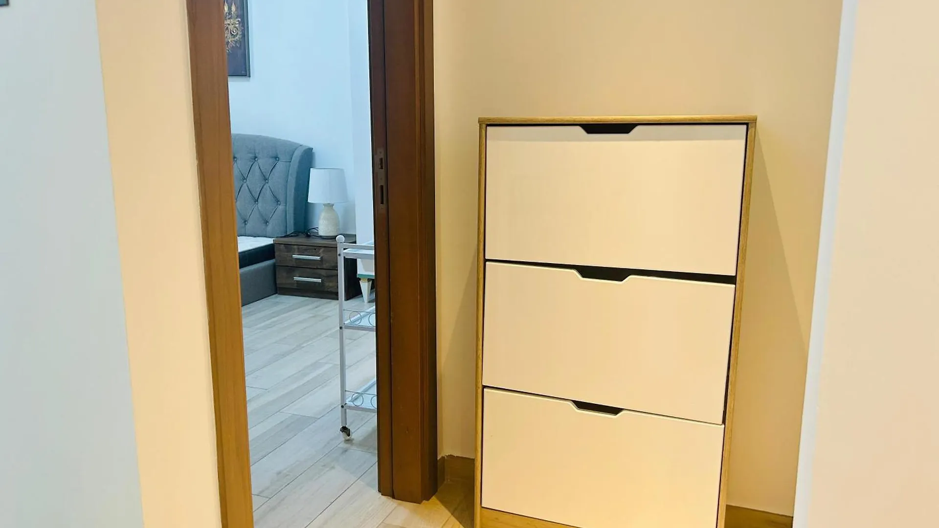 Stylish 1 Bedroom Apartment In Jvc Close To Mall 29 Mins To Trade Fair Dubai